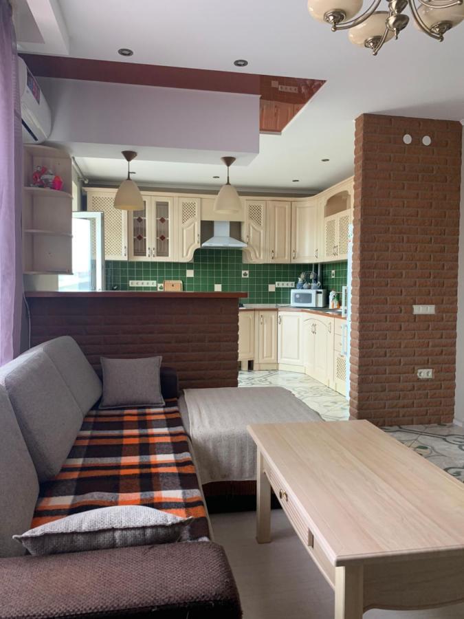 Vyshyvanka In The City Centre อิวาโน-ฟรานกิฟสเก ภายนอก รูปภาพ
